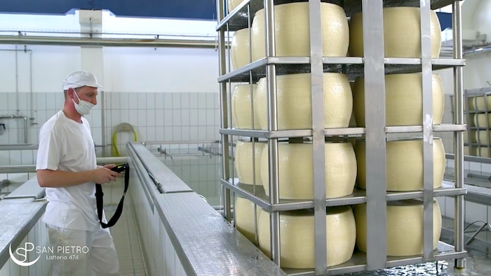 Paolo, 20 years old and the dream of becoming Dairyman